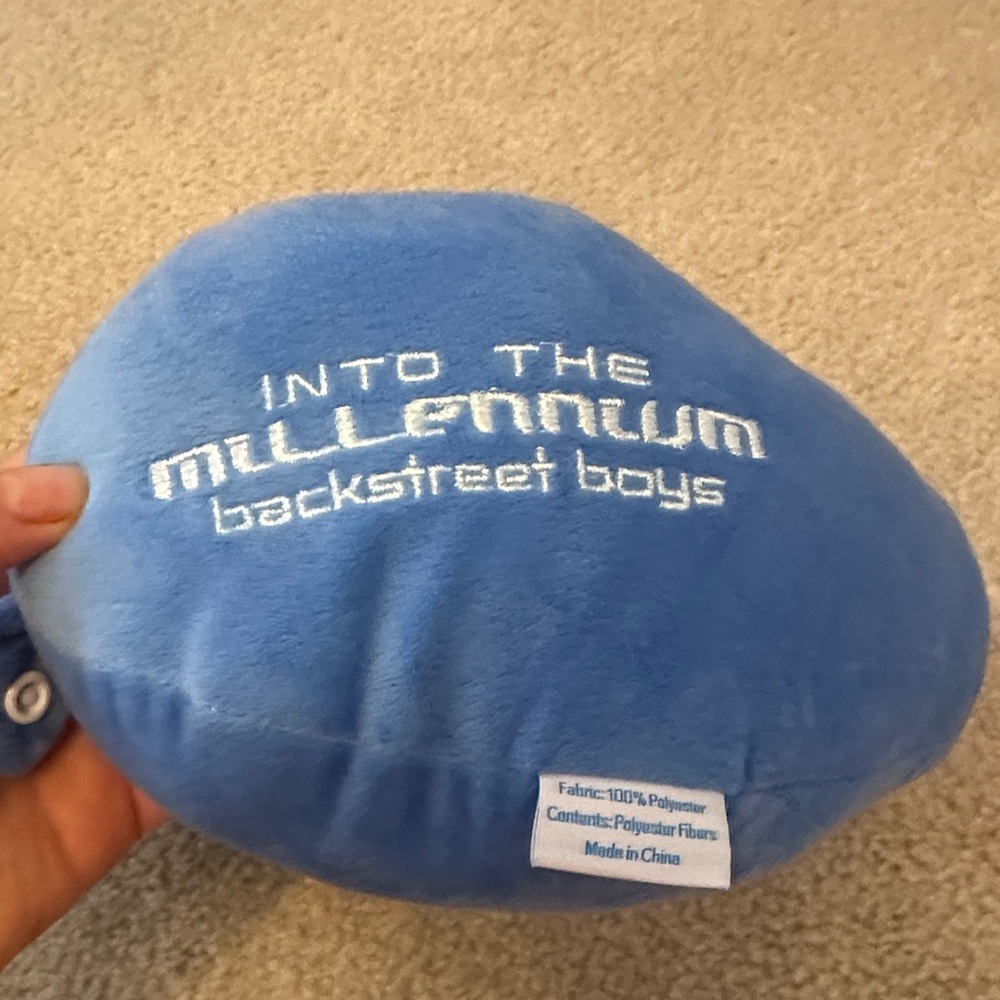 Backstreet Boys Neck Pillow Into the Millennium Sphere Las Vegas 2025-2026 - Picture 4 of 11